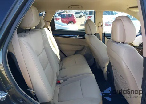 2012 Kia Sorento Lx from USA, damaged, VIN 5XYKT3A61CG215261